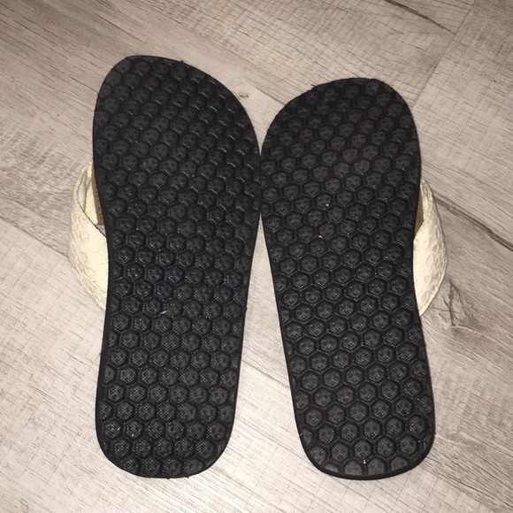 BLACK SANDALS - Picture 2 of 4